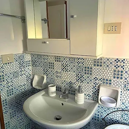 Palazzo Porta Apartahotel Procida